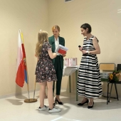 Niepubliczna Szkoła Podstawowa Niebieska 21